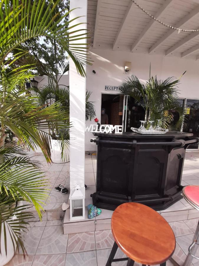 Palmita Hotel Hostel 奥拉涅斯塔德 外观 照片