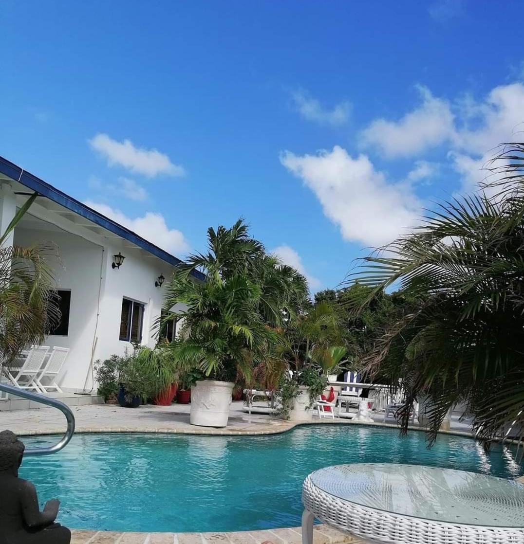 Palmita Hotel Hostel 奥拉涅斯塔德 外观 照片